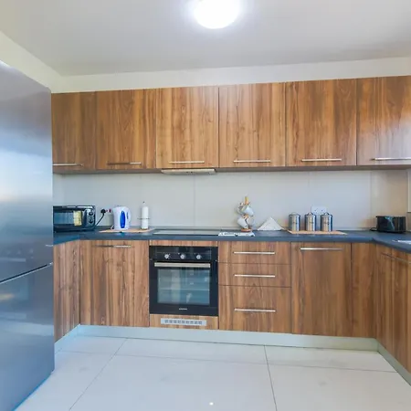 New Spacious 3 Bdr 2 Bth Balcony 7 * Сент-Полс-Бей