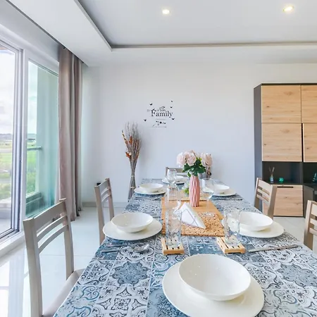 New Spacious 3 Bdr 2 Bth Balcony 7 St. Paul's Bay