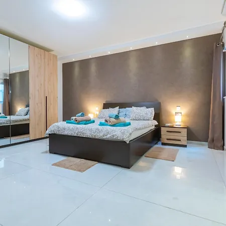 Apartman New Spacious 3 Bdr 2 Bth Balcony 7