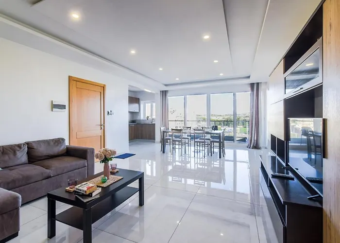 Appartement New Spacious 3 Bdr 2 Bth Balcony 7 *