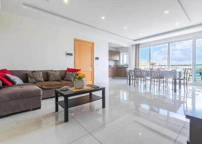 New Spacious 3 Bdr 2 Bth Balcony 7 Appartement St. Paul's Bay